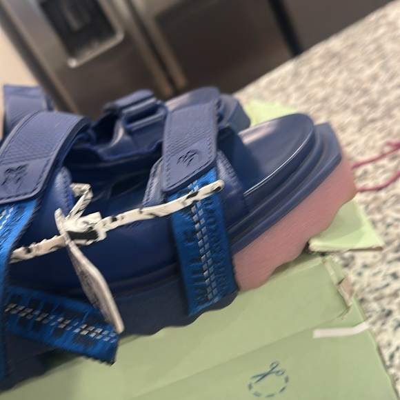 Women Blue Sandals - Picture 15 of 17